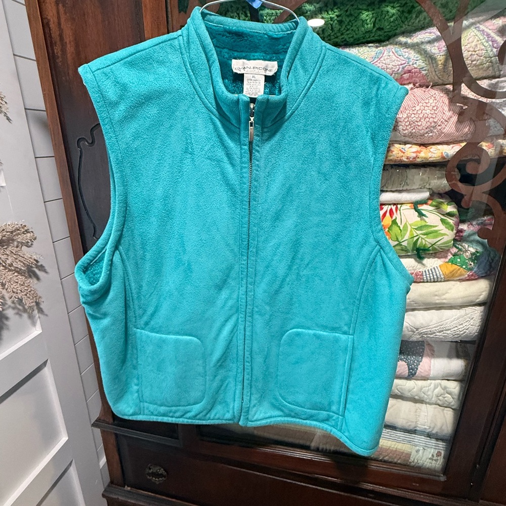 Evan Picone Turquoise Vest